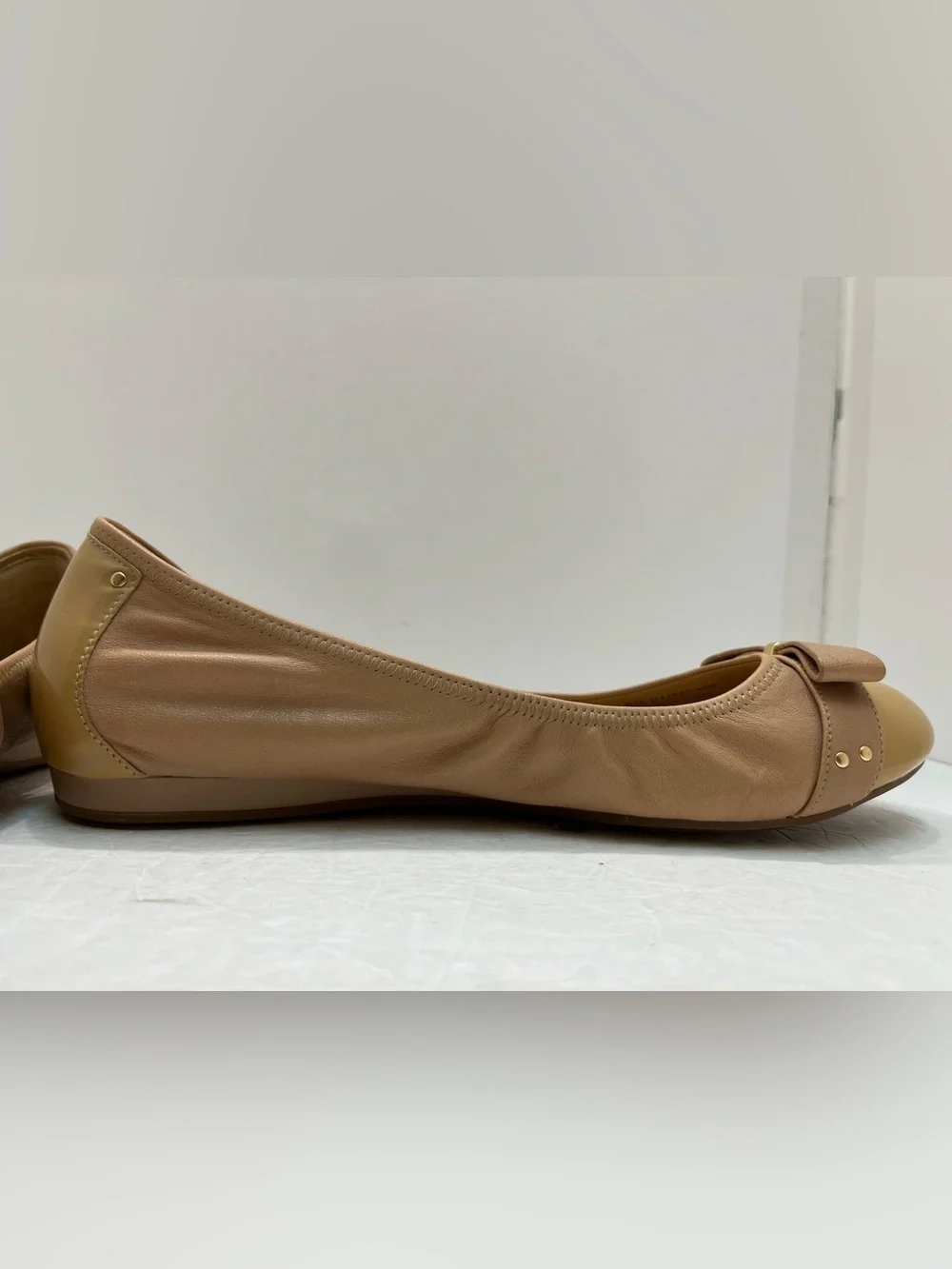 Cole Haan Nike Air Monica Ballet Flats Tan Leather Cap Toe Bow D41662 Women 8.5B